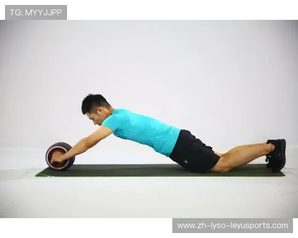 跪姿健身器材的使用方法与训练效果